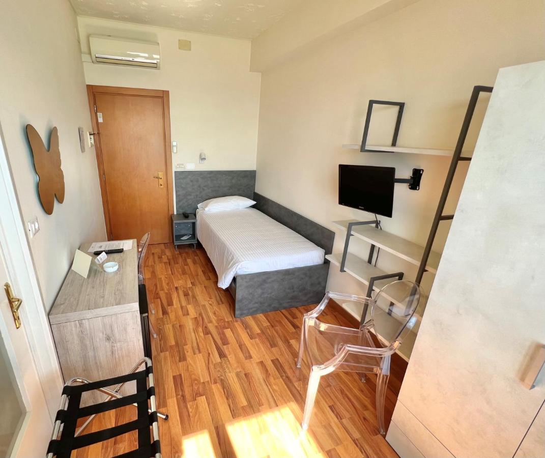 Hotel Boncardo Finale Ligure Eksteriør bilde