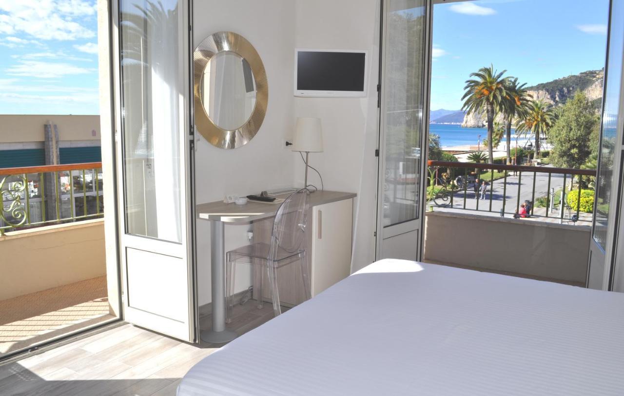 Hotel Boncardo Finale Ligure Eksteriør bilde
