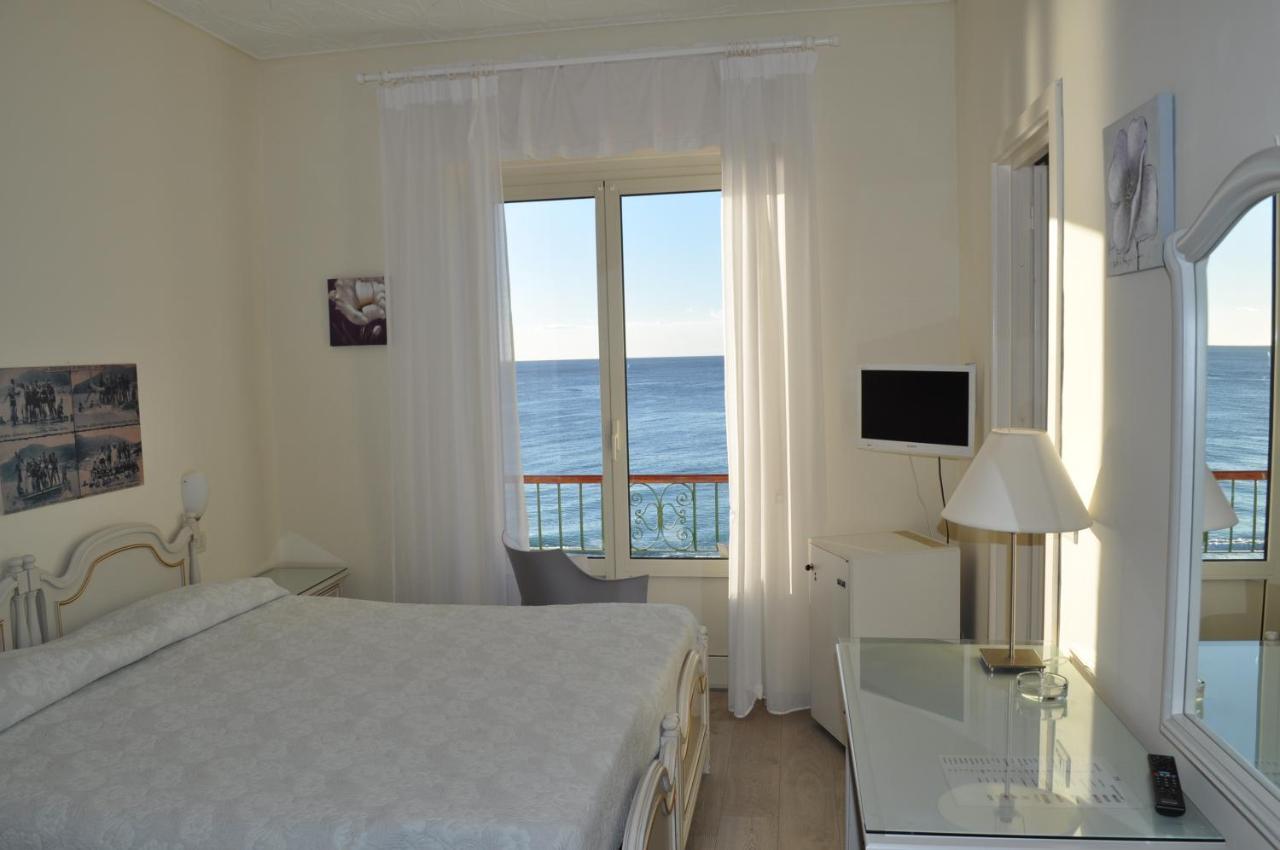 Hotel Boncardo Finale Ligure Rom bilde